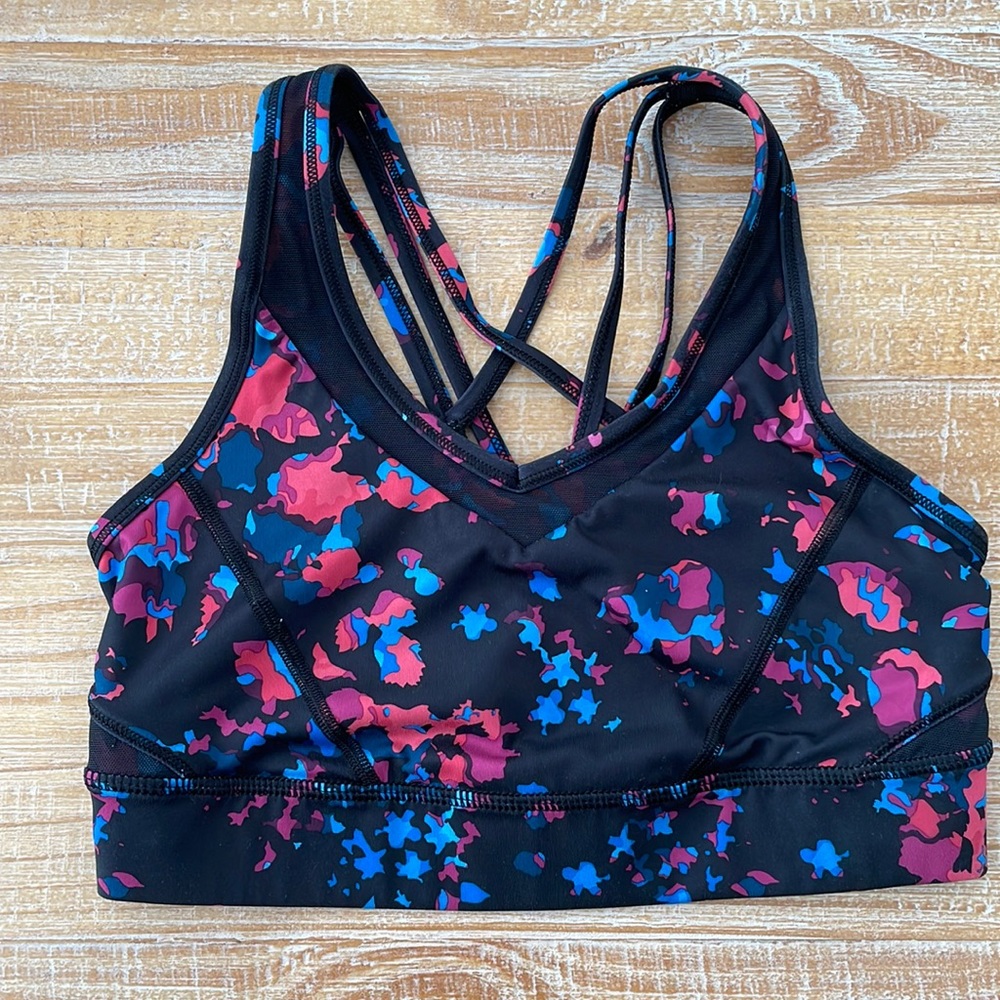 Lululemon sports bra